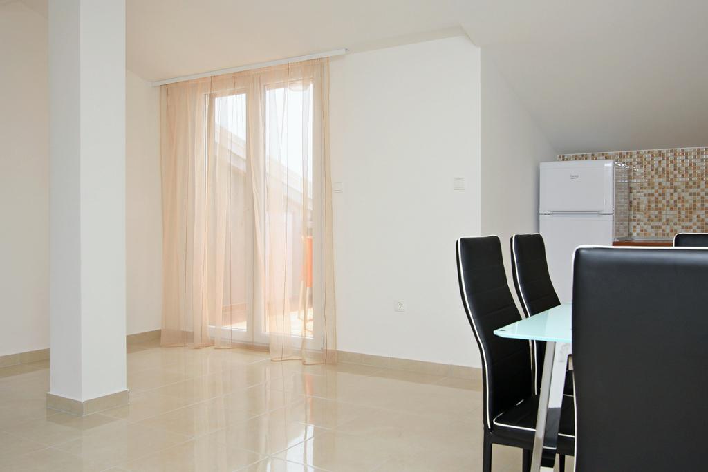 Apartment Ruza Novalja